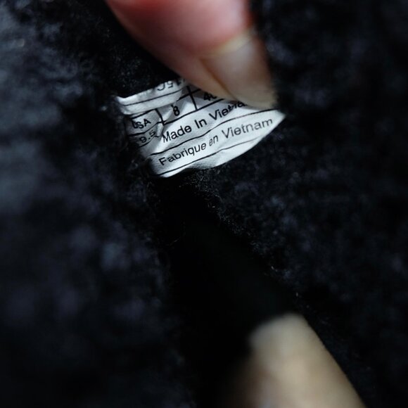 UGG~Kyra Wedge~BLACK SUEDE & SHEARLING WOMEN'S BOOTS Size 9.5. NEAR NEW - Picture 8 of 8